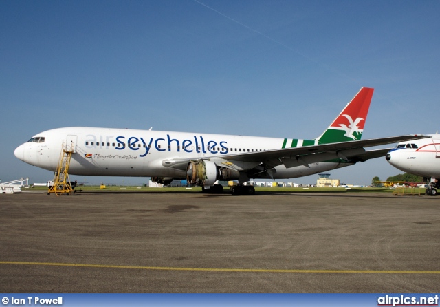 N767HS, Boeing 767-200ER, Private