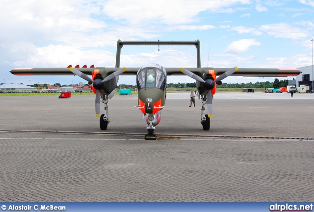 G-BZBK, North American (Rockwell) OV-10-B Bronco, Private