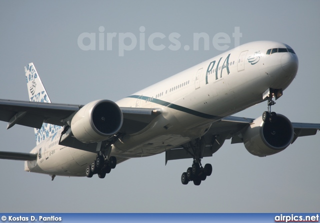 AP-BHV, Boeing 777-300ER, Pakistan International Airlines (PIA)