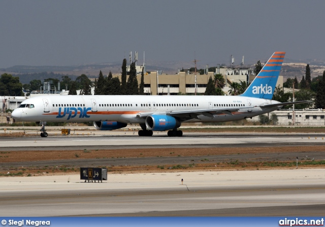 4X-BAU, Boeing 757-300, Arkia Israeli Airlines