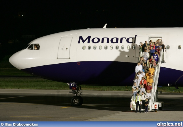 G-SMAN, Airbus A330-200, Monarch Airlines