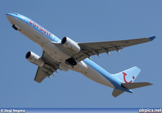 F-HBIL, Airbus A330-200, Corsairfly