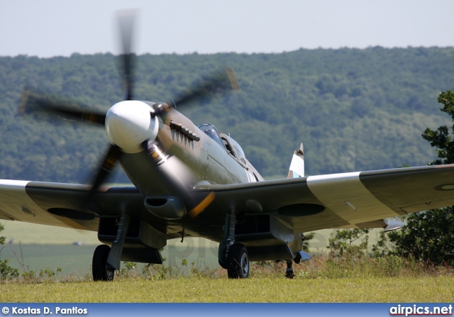 F-AZJS, Supermarine Spitfire-PRXIX , Private