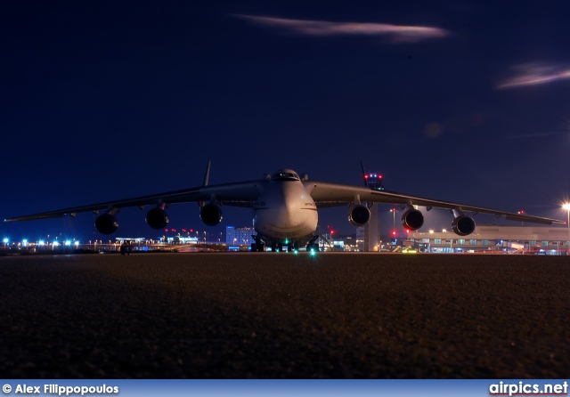 UR-82060, Antonov An-225 Mriya, Antonov