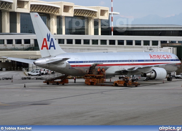 N372AA, Boeing 767-300ER, American Airlines