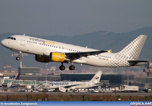 EC-LAA, Airbus A320-200, Vueling