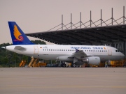 D-AVXJ, Airbus A319-100, Hainan Airlines