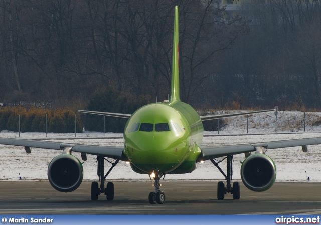 VP-BCZ, Airbus A320-200, S7 Siberia Airlines