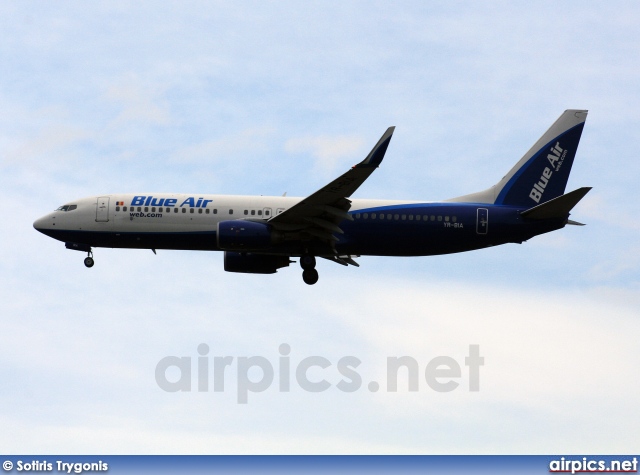 YR-BIA, Boeing 737-800, Blue Air