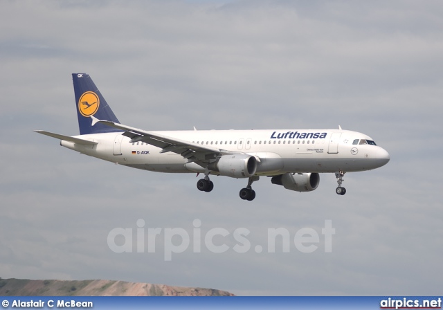 D-AIQK, Airbus A320-200, Lufthansa