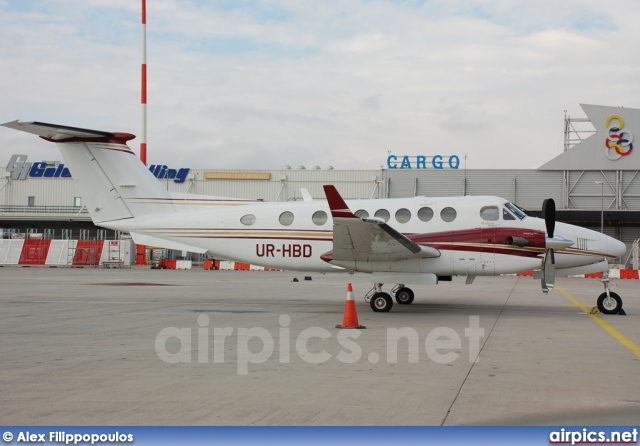 UR-HBD, Beechcraft 350 Super King Air, Private