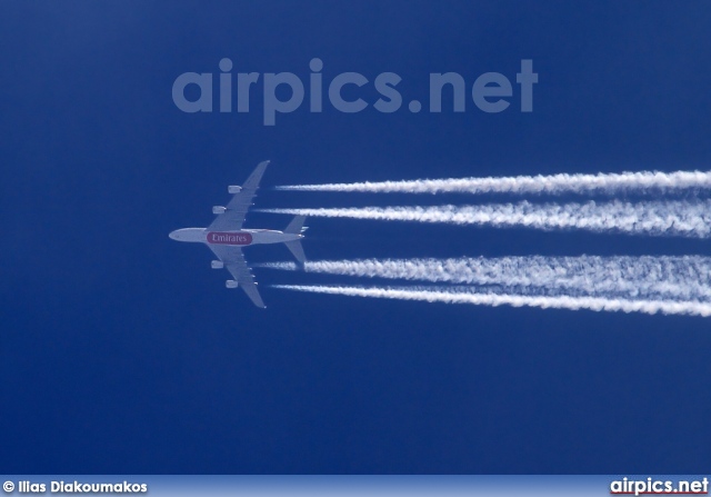 Airbus A380-800, Emirates