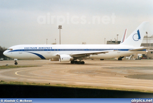 VH-NOE, Boeing 767-300ER, Vietnam Airlines