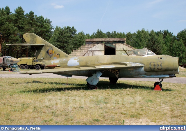 08, Mikoyan-Gurevich MiG-17-F Fresco C, East German Air Force