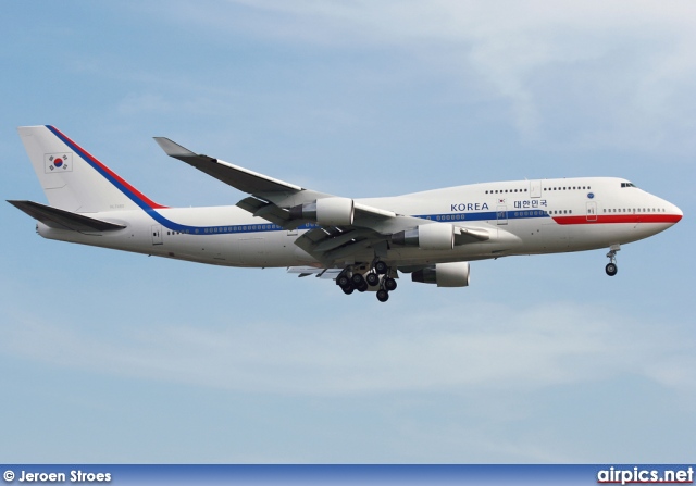 HL7465, Boeing 747-400, Korean Government