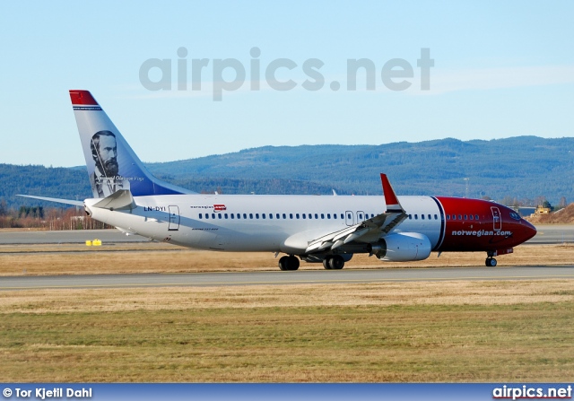 LN-DYI, Boeing 737-800, Norwegian Air Shuttle