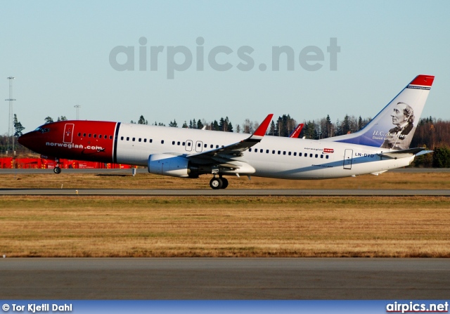 LN-DYD, Boeing 737-800, Norwegian Air Shuttle