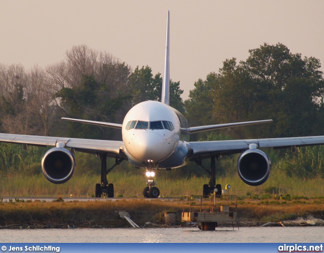 G-FCLE, Boeing 757-200, Thomas Cook Airlines