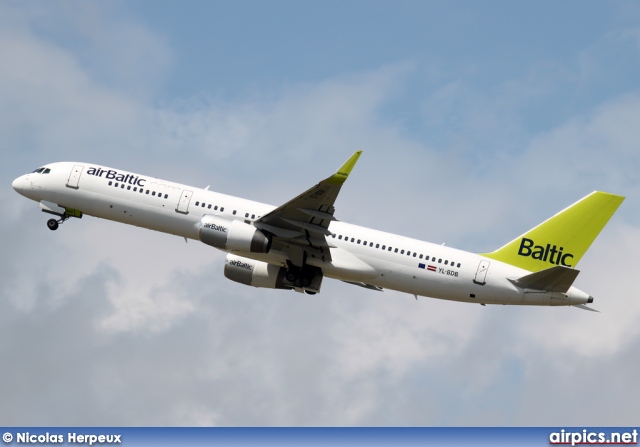 YL-BDB, Boeing 757-200, Air Baltic