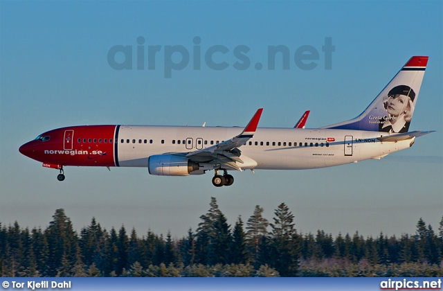 LN-NOM, Boeing 737-800, Norwegian Air Shuttle