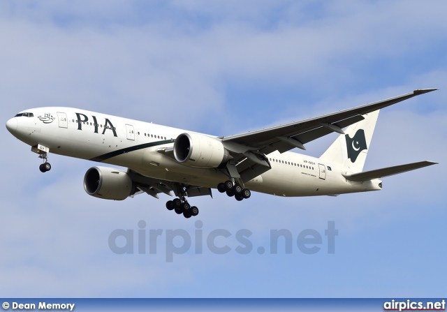 AP-BGY, Boeing 777-200LR, Pakistan International Airlines (PIA)