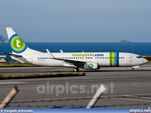 PH-HZD, Boeing 737-800, Transavia