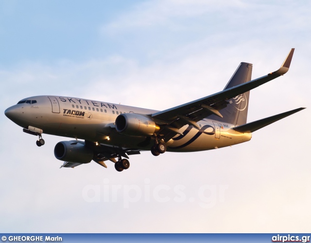 YR-BGF, Boeing 737-700, Tarom