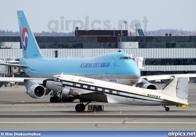 N44587, Douglas C-47-A Skytrain, Desert Air