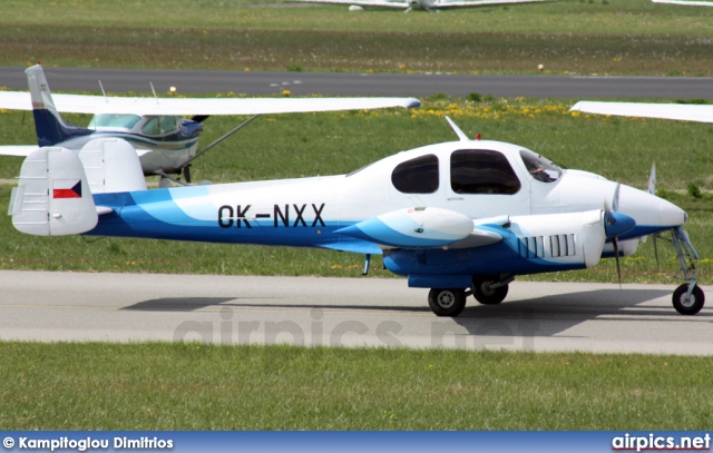 OK-NXX, Let L-200-D Morava, Private
