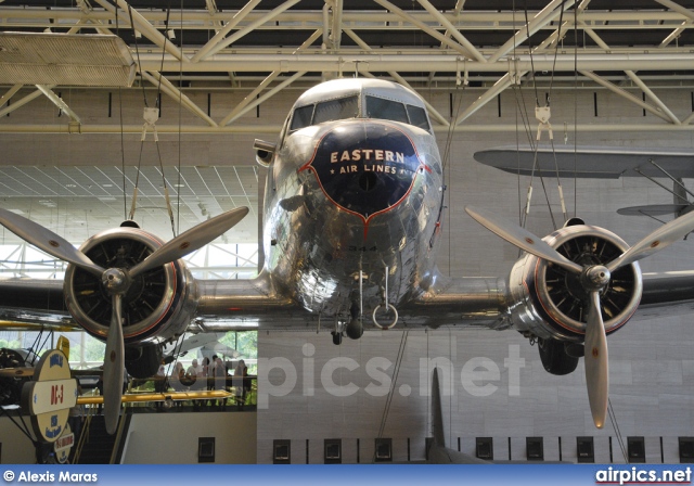 N18124, Douglas DC-3-A, Eastern Airlines