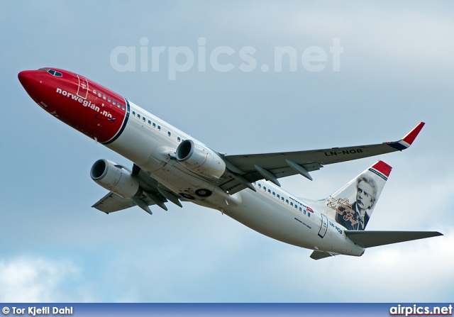 LN-NOB, Boeing 737-800, Norwegian Air Shuttle