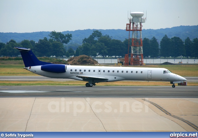 N292SK, Embraer ERJ-145-LR, Chautauqua Airlines