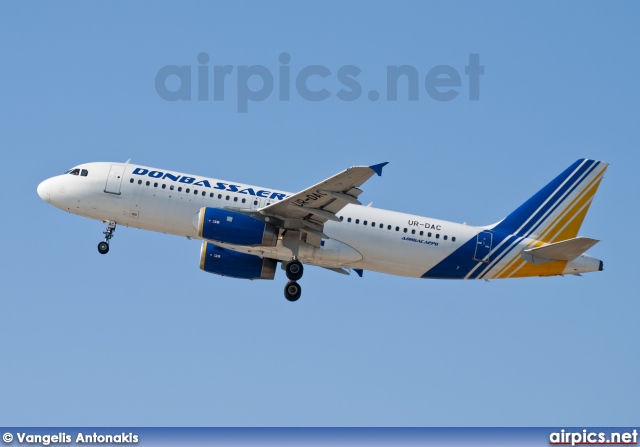 UR-DAC, Airbus A320-200, Donbassaero