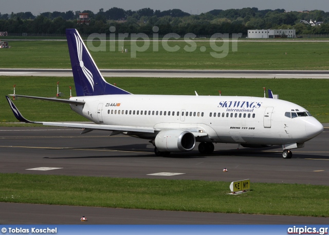 Z3-AAJ, Boeing 737-300, Skywings International