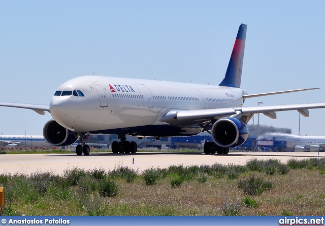 N818NW, Airbus A330-300, Delta Air Lines