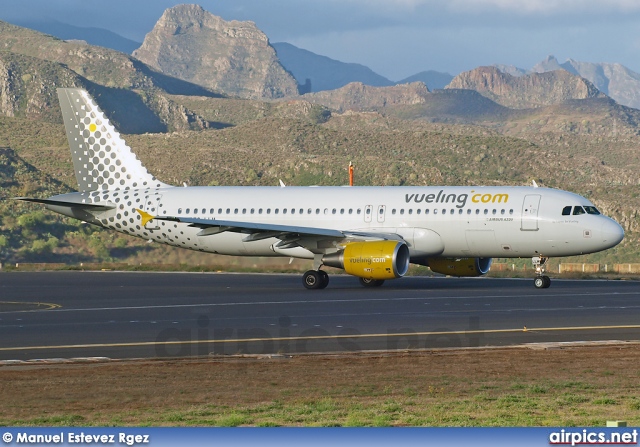 EC-LLM, Airbus A320-200, Vueling