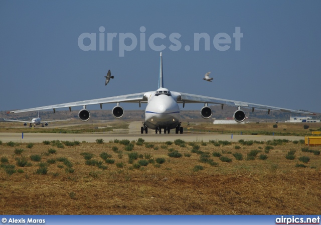 UR-82073, Antonov An-124-100 Ruslan, Antonov