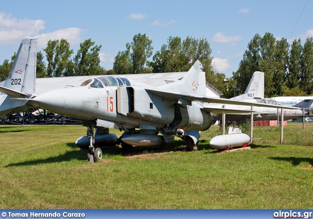 15, Mikoyan-Gurevich MiG-23-UB Flogger C, Hungarian Air Force