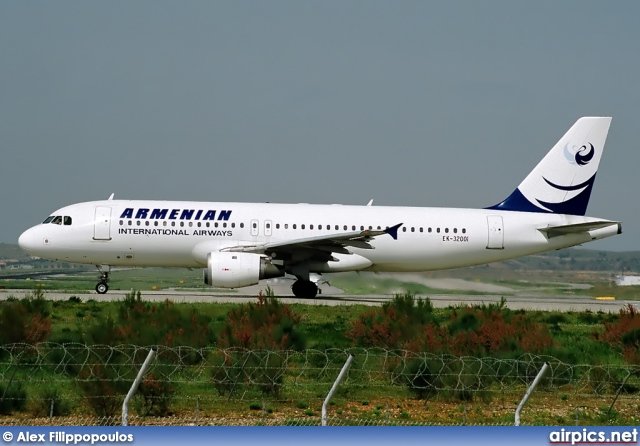 EK-32001, Airbus A320-200, Armenian International Airlines