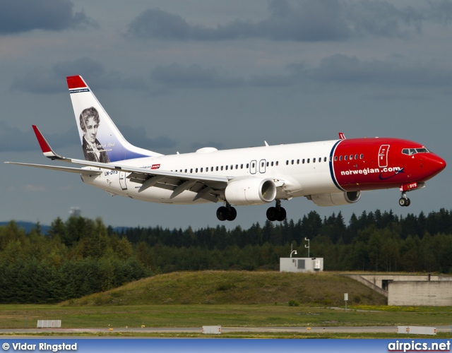 LN-DYS, Boeing 737-800, Norwegian Air Shuttle