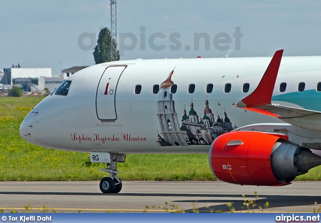 UR-WRG, Embraer ERJ 190-200IGW (Embraer 195), Wind Rose Aviation