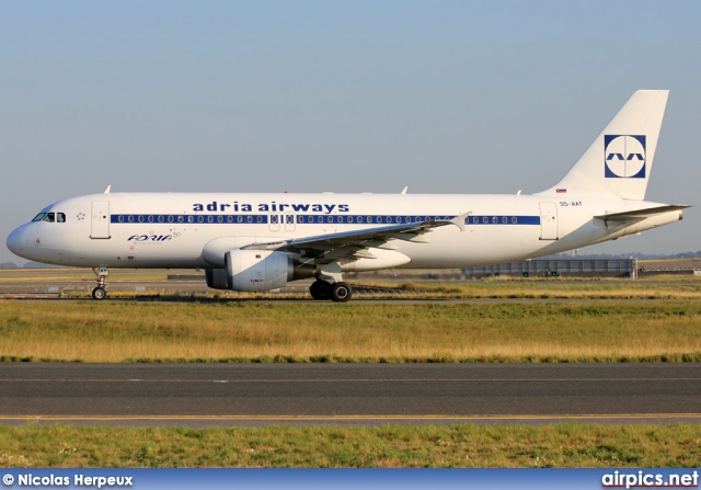 S5-AAT, Airbus A320-200, Adria Airways