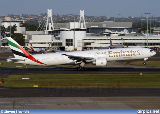 A6-ECG, Boeing 777-300ER, Emirates