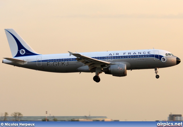 F-GFKJ, Airbus A320-200, Air France