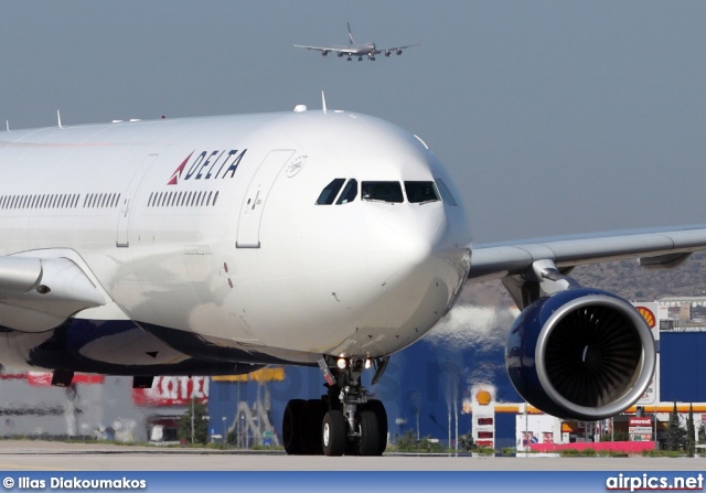 N818NW, Airbus A330-300, Delta Air Lines