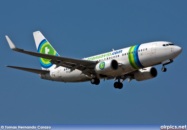 PH-XRW, Boeing 737-700, Transavia