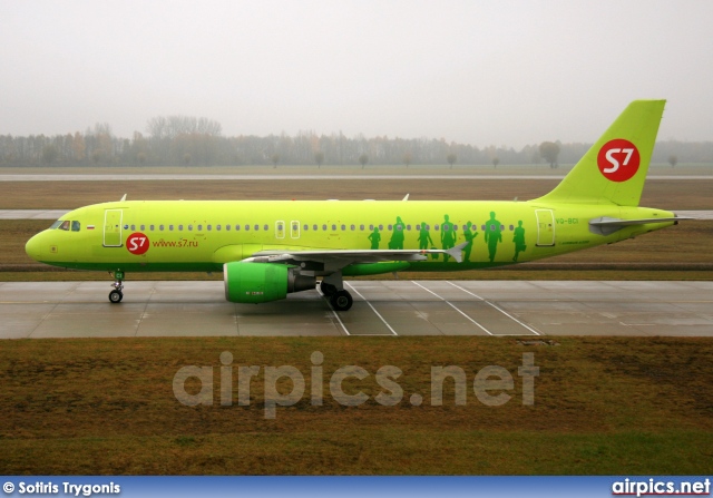 VQ-BCI, Airbus A320-200, S7 Siberia Airlines