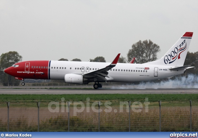 LN-NOL, Boeing 737-800, Norwegian Air Shuttle