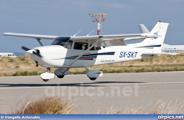 SX-SKT, Cessna 172-S Skyhawk, Ikaros Air Services