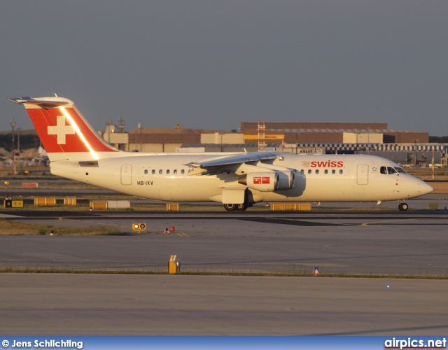 HB-IXV, British Aerospace Avro RJ100, Swiss International Air Lines